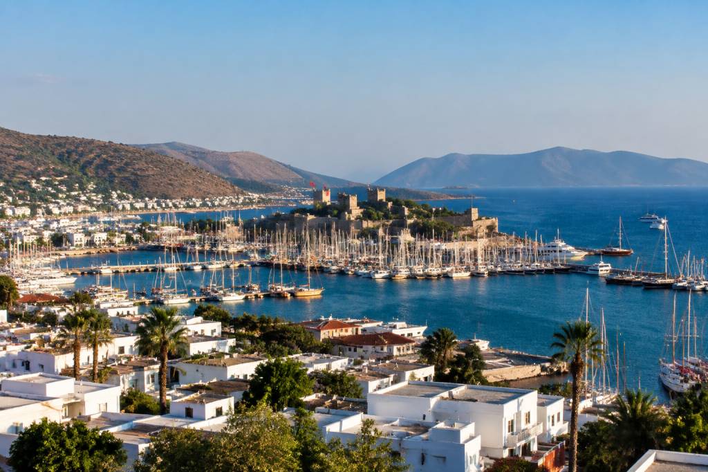 Bodrum in der Türkei: Sehenswürdigkeiten, Strände und Reisetipps